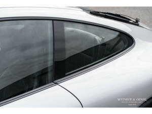 Image 22/28 of Porsche 911 Carrera (2000)