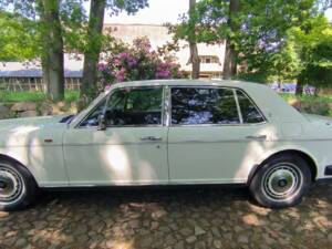 Afbeelding 8/33 van Rolls-Royce Silver Spur II (1991)
