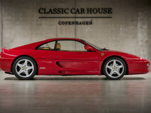 Image 13/99 of Ferrari F 355 Berlinetta (1997)