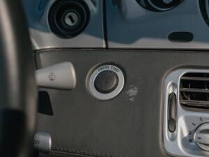 Image 182/185 of BMW Z8 (2001)