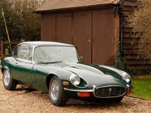 Afbeelding 2/4 van Jaguar E-Type V12 (2+2) (1971)