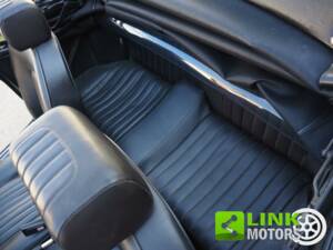 Image 7/10 of Alfa Romeo 2000 Spider Veloce (1975)