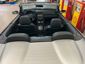 Imagen 20/20 de Mercedes-Benz CLK 230 Kompressor (2001)