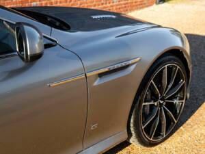 Image 28/50 of Aston Martin DB 9 GT &quot;Bond Edition&quot; (2015)