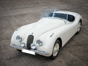 Image 1/8 of Jaguar XK 120 OTS (1952)