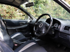 Image 8/15 of Subaru Impreza GT Turbo (2000)