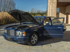 Image 7/50 of Bentley Arnage T (1999)