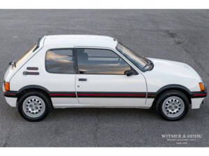 Image 8/23 de Peugeot 205 GTi 1.6 (1987)