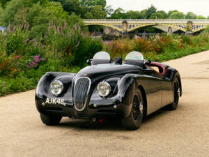 Image 13/22 de Jaguar XK 120 OTS (1951)