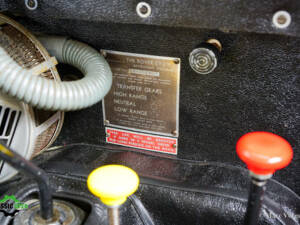 Image 10/55 of Land Rover 88 (1958)