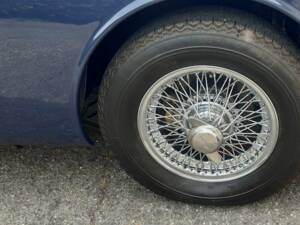 Image 13/49 of Jaguar Mk II 3.8 (1963)