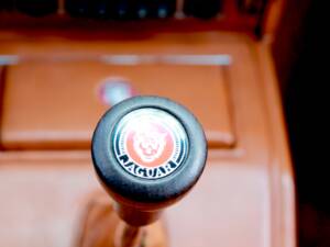 Bild 25/42 von Jaguar 240 (1968)