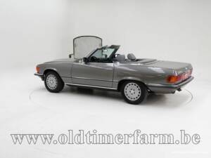 Image 4/15 of Mercedes-Benz 280 SL (1984)