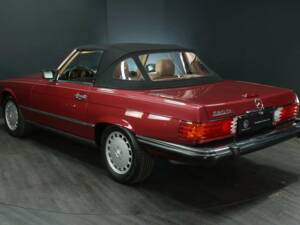 Bild 4/30 von Mercedes-Benz 560 SL (1989)