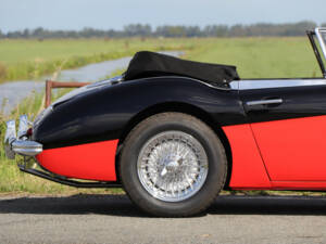 Image 21/42 of Austin-Healey 3000 Mk II (BJ7) (1963)