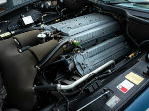 Image 3/50 of Aston Martin Virage Volante (1993)