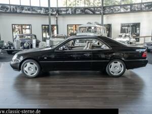 Immagine 2/15 di Mercedes-Benz CL 500 (1999)