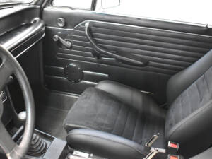 Image 19/52 of BMW 2002 tii (1975)