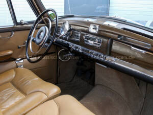 Image 9/39 of Mercedes-Benz 300 d (1961)