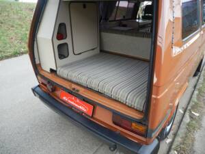 Image 32/43 of Volkswagen T3 Westfalia 1.6 (1981)