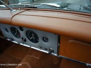 Image 9/15 of Jaguar XK 150 OTS (1958)