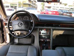 Image 9/14 de Mercedes-Benz 560 SEC (1990)