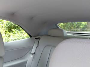 Immagine 7/18 di Mercedes-Benz CLK 200 (1999)