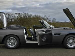 Bild 31/50 von Aston Martin DB 6 Vantage Volante (1969)