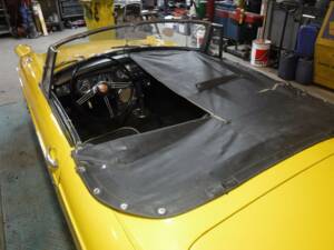 Image 36/50 of MG MGB (1967)