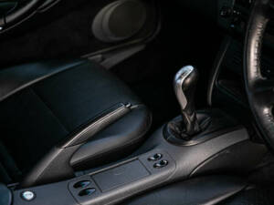 Image 30/39 of Porsche 911 Carrera (1998)