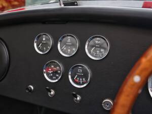 Afbeelding 24/30 van AC Cobra Mk IV (1985)