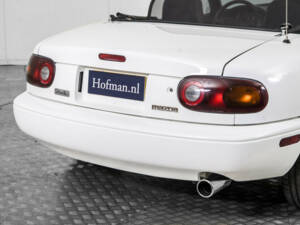 Image 30/50 de Mazda MX-5 1.6 (1990)