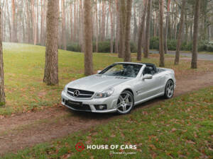 Image 4/43 de Mercedes-Benz SL 63 AMG (2008)