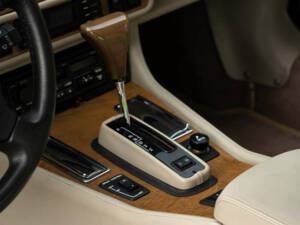 Image 20/50 de Jaguar XJS 6.0 (1993)