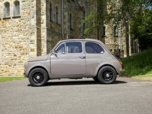 Image 13/33 of FIAT 500 L (1972)