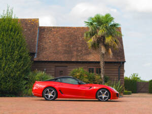 Image 8/25 de Ferrari 599 SA Aperta (2012)