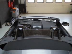 Image 8/50 of Jaguar F-Type (2019)