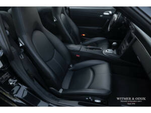 Image 7/29 of Porsche 911 Carrera 4S (2008)