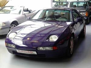 Imagen 2/17 de Porsche 928 GTS (1994)