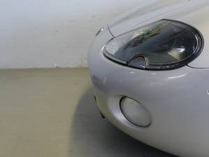 Image 28/39 de Jaguar XKR (2002)