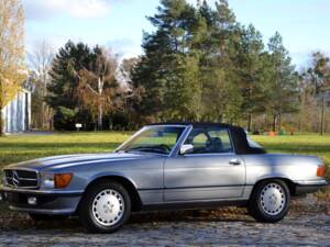 Image 14/36 of Mercedes-Benz 300 SL (1987)