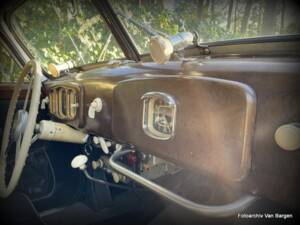 Immagine 11/16 di EMW 327-2 (1954)
