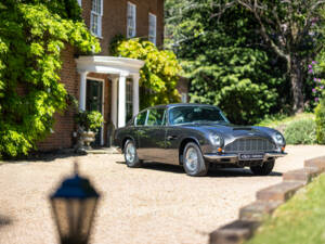 Bild 9/50 von Aston Martin DB 6 Vantage (1970)