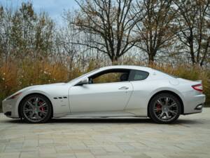 Bild 5/50 von Maserati GranTurismo S (2009)