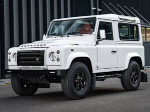 Image 1/66 of Land Rover Defender 90 TD4 (2007)