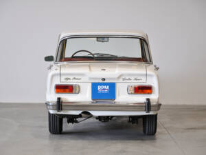 Image 29/63 of Alfa Romeo Giulia 1600 Super Biscione (1969)