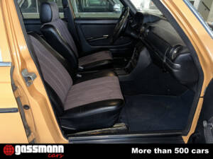 Image 12/15 de Mercedes-Benz 300 D (1977)