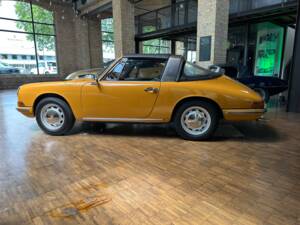 Image 4/25 of Porsche 912 (1967)