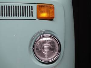 Bild 15/15 von Volkswagen T2b Kleinbus (1978)