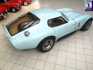 Immagine 8/74 di Shelby Daytona Cobra Coupe (1964)